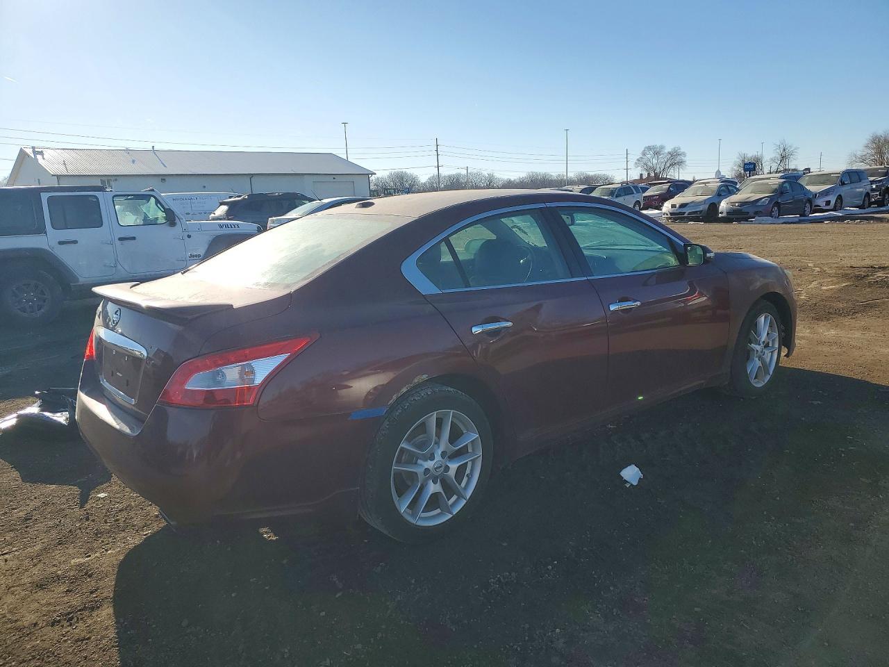 2011 Nissan Maxima - Фото 3