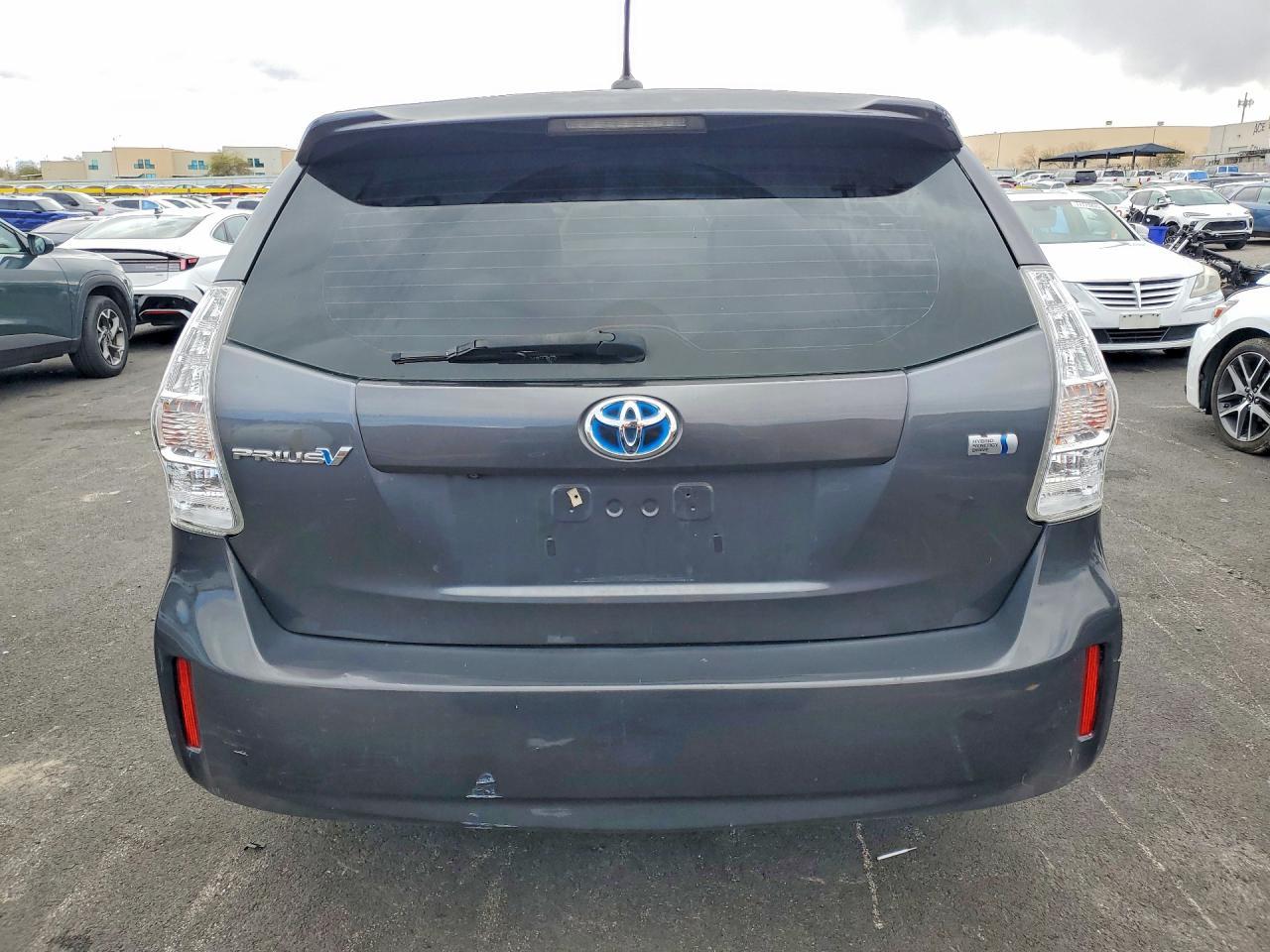 2012 Toyota Prius V Five - Фото 6