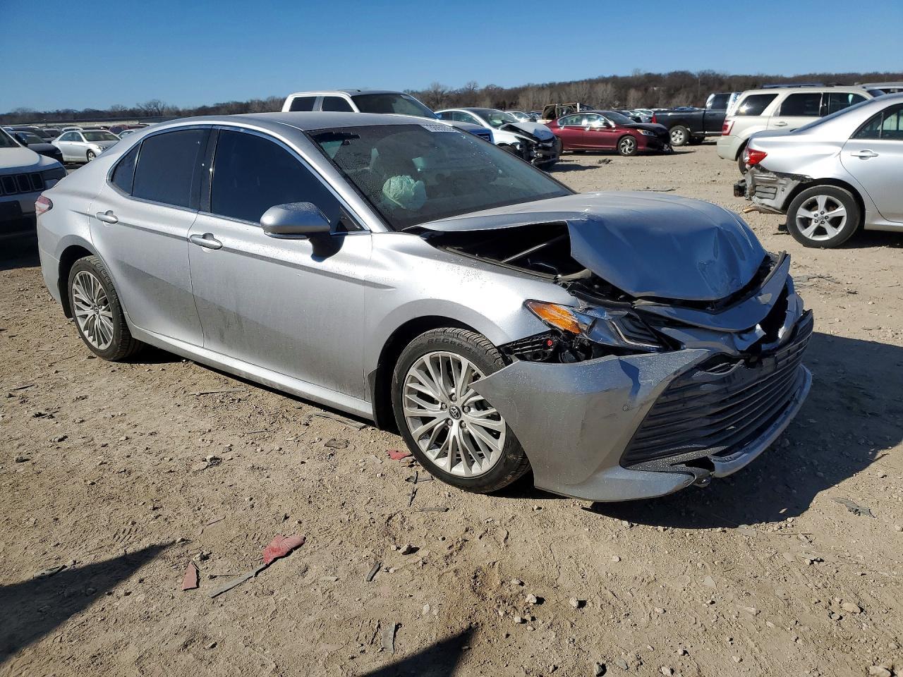 2018 Toyota Camry L - Фото 4