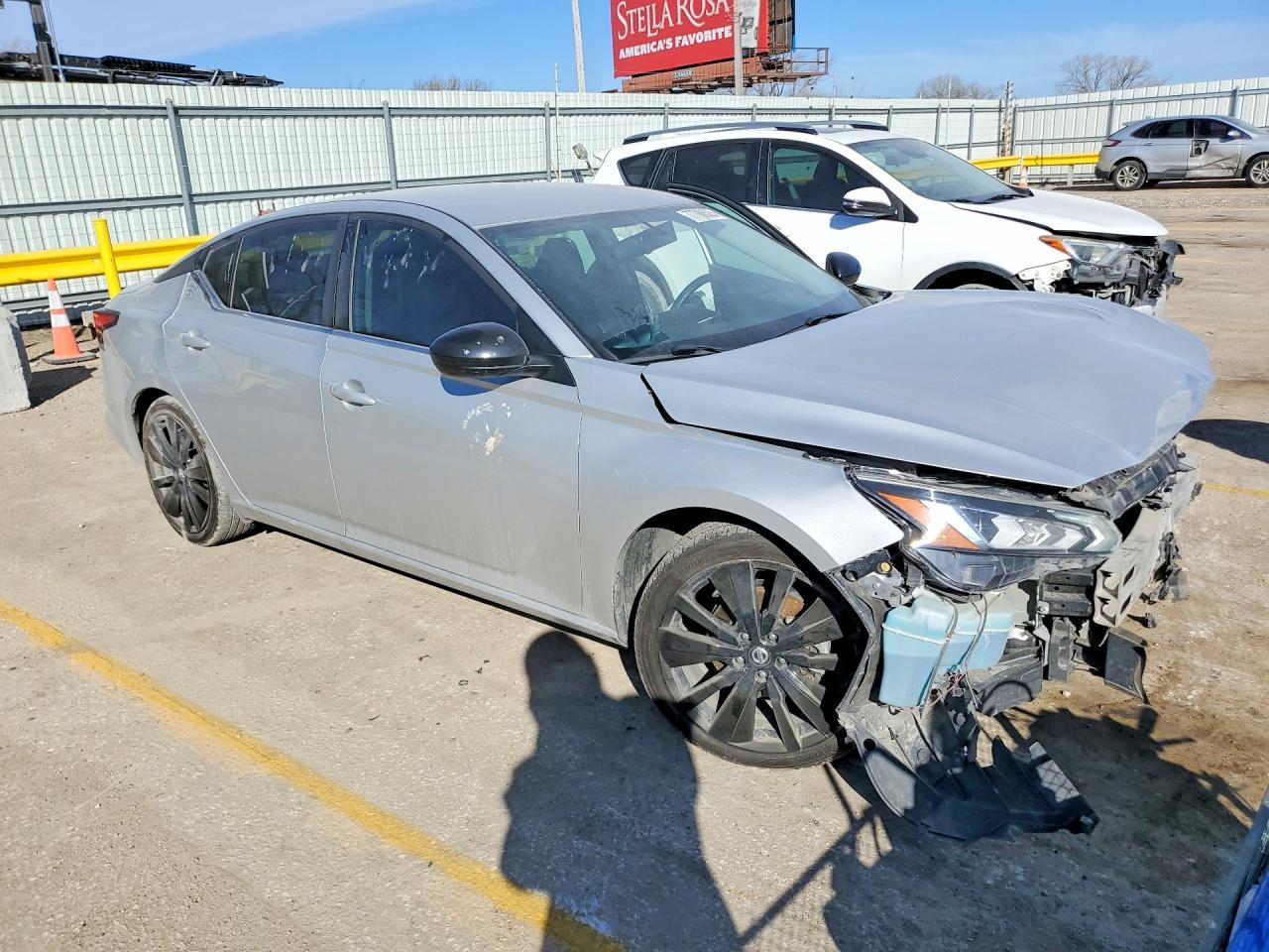 2019 Nissan Altima Sr - Фото 4