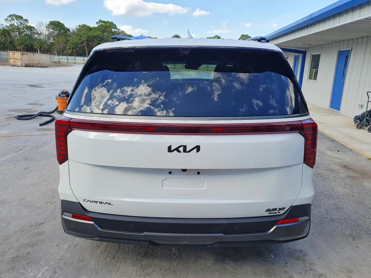 2025 Kia Carnival Sx Prestige - Фото 6