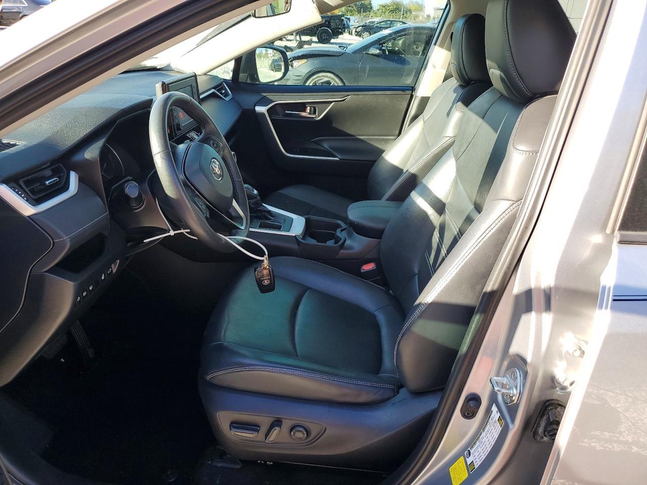 2020 Toyota Rav4 Xle Premium - Фото 7