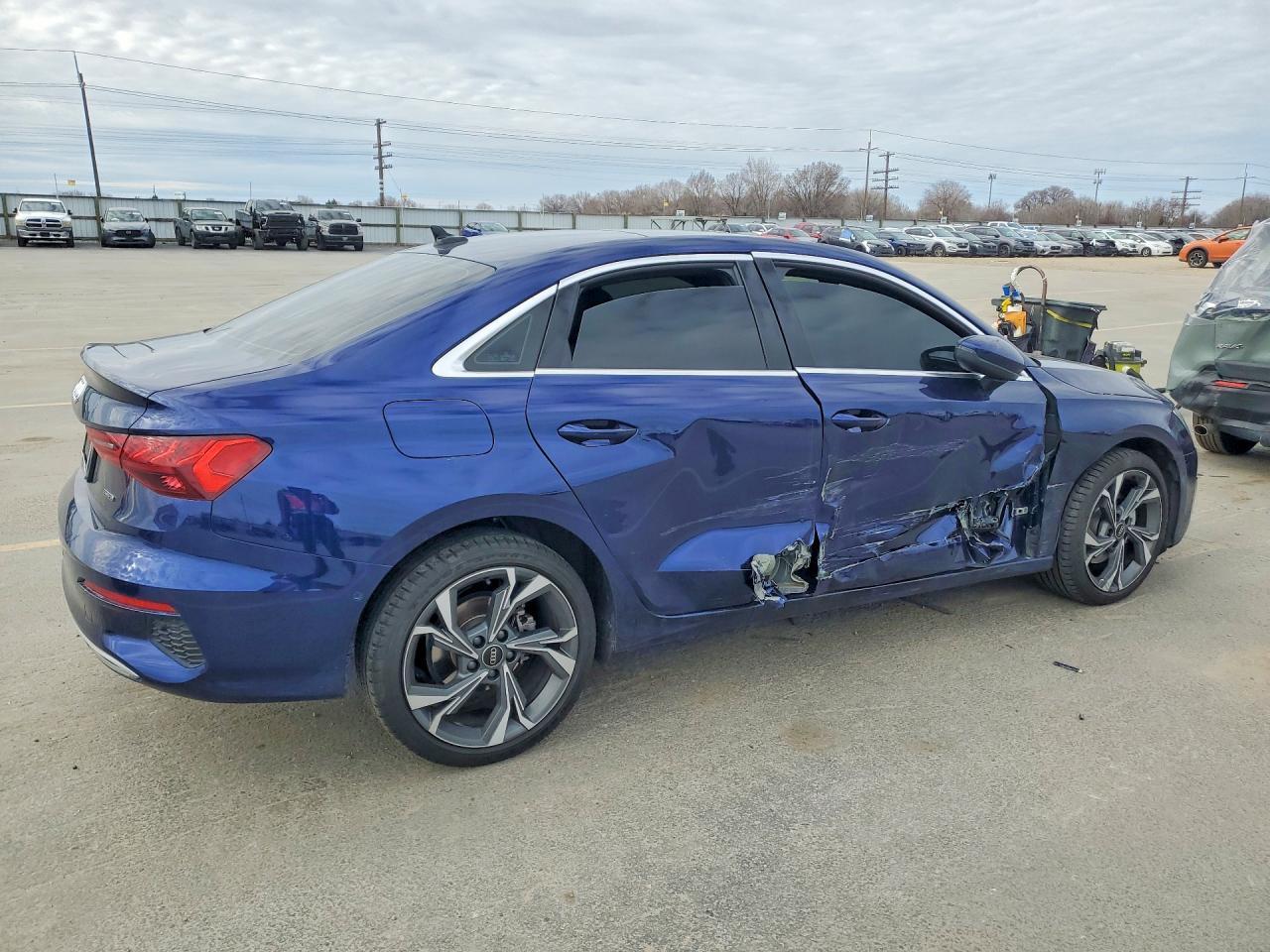 2022 Audi A3 Premium Plus - Фото 3