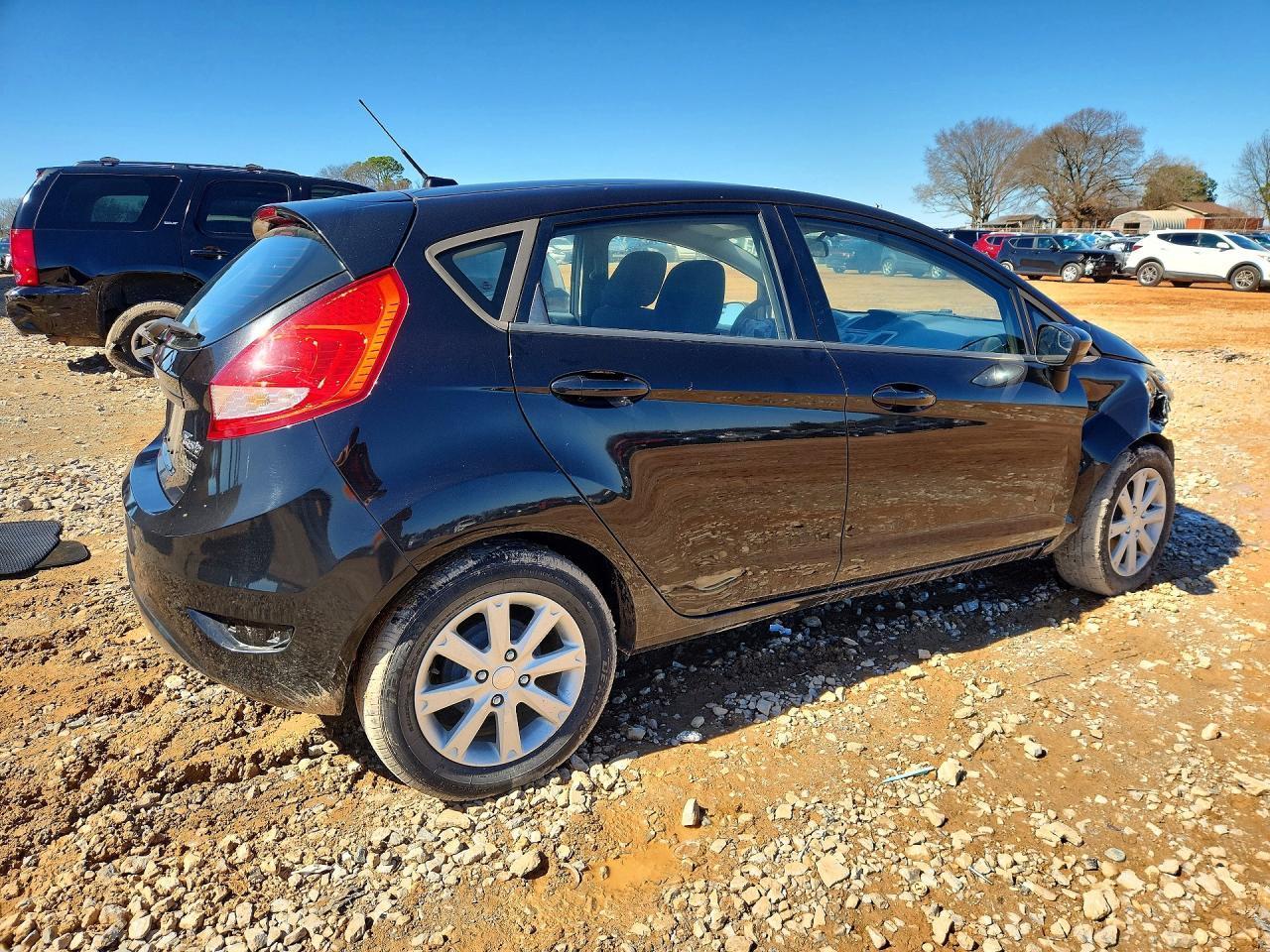 2011 Ford Fiesta Se - Image 3