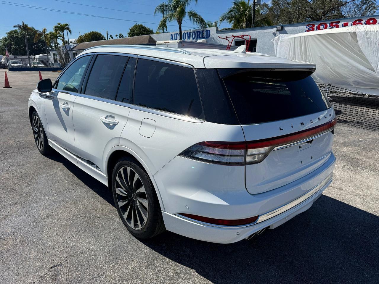 2020 Lincoln Aviator Black Label Grand Touring - Фото 3