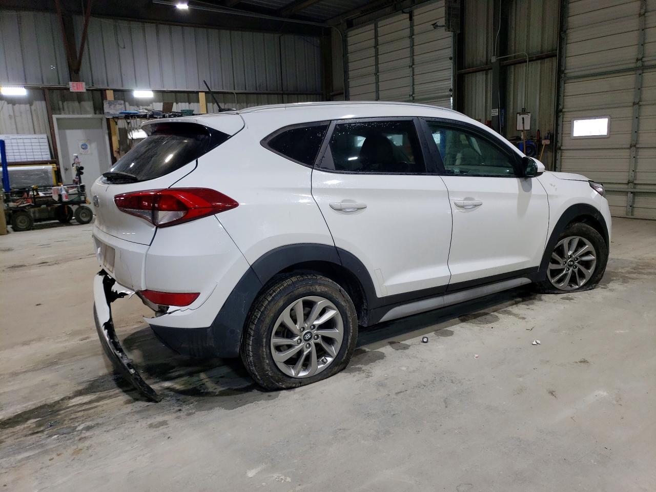 2017 Hyundai Tucson Se - Фото 3