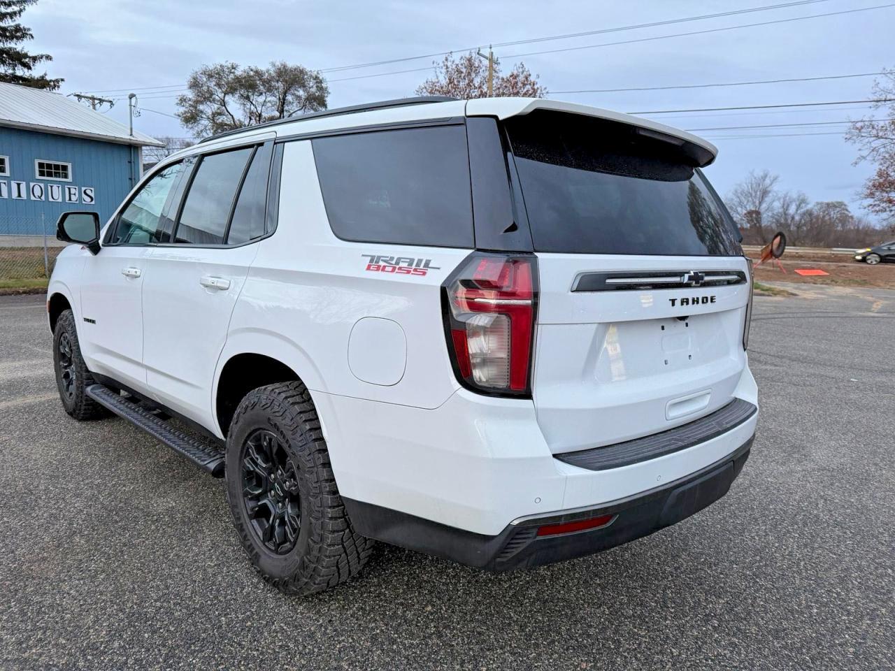 2021 Chevrolet Tahoe K1500 Z71 - Фото 3