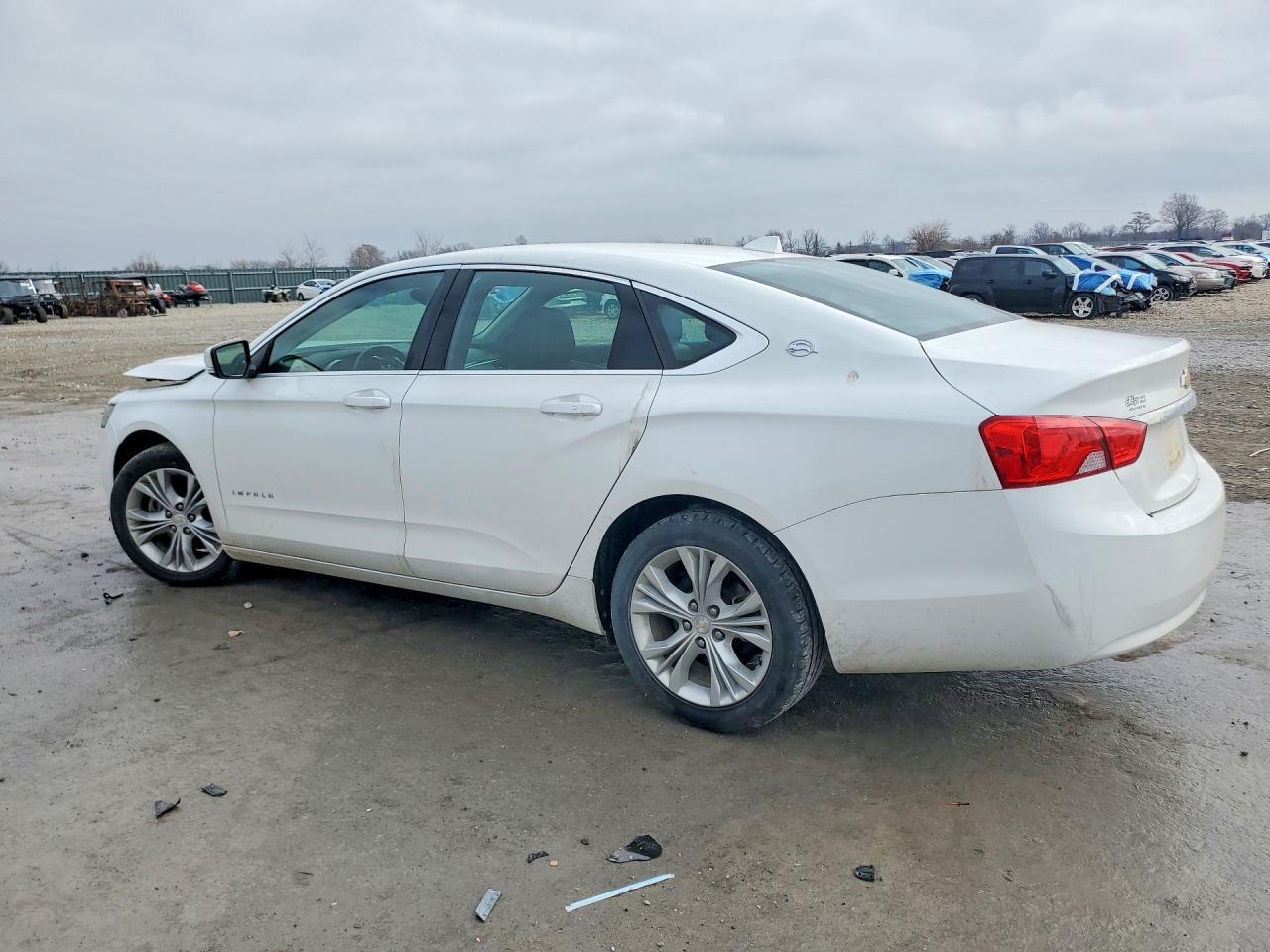 2014 Chevrolet Impala Lt - Image 2