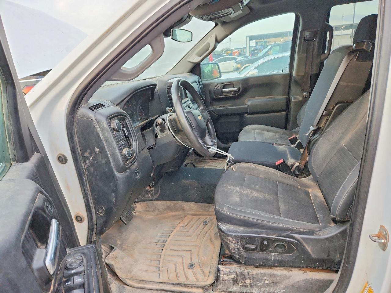 2022 Chevrolet Silverado K1500 Custom - Image 7