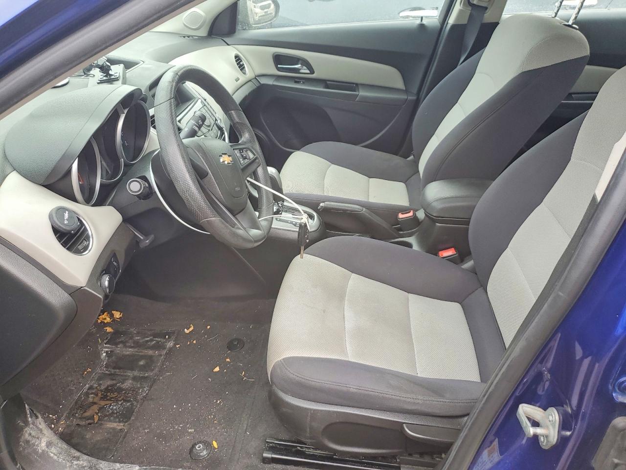 2013 Chevrolet Cruze Ls - Фото 7