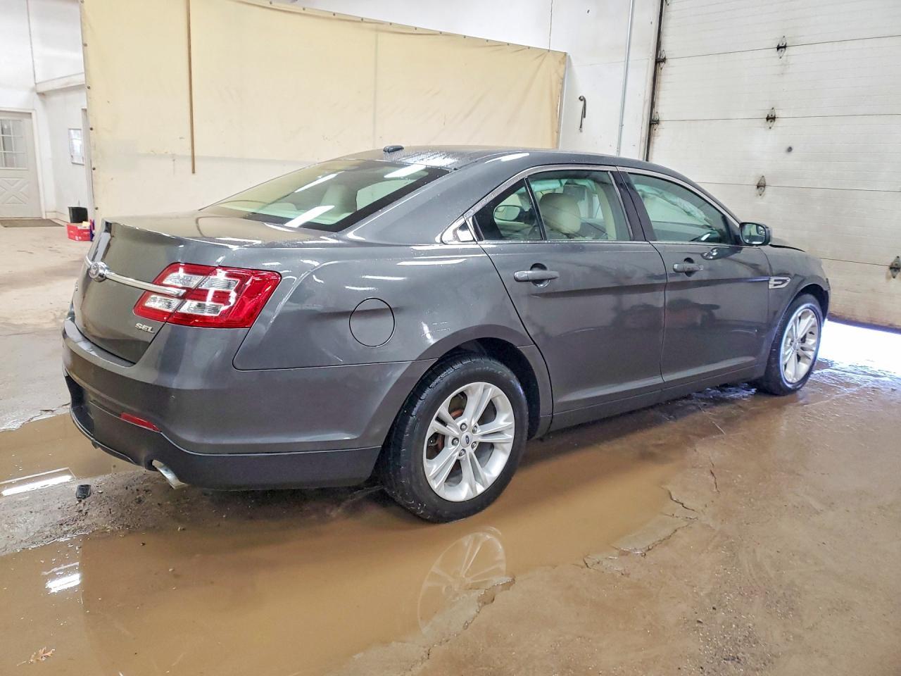 2019 Ford Taurus Sel - Фото 3