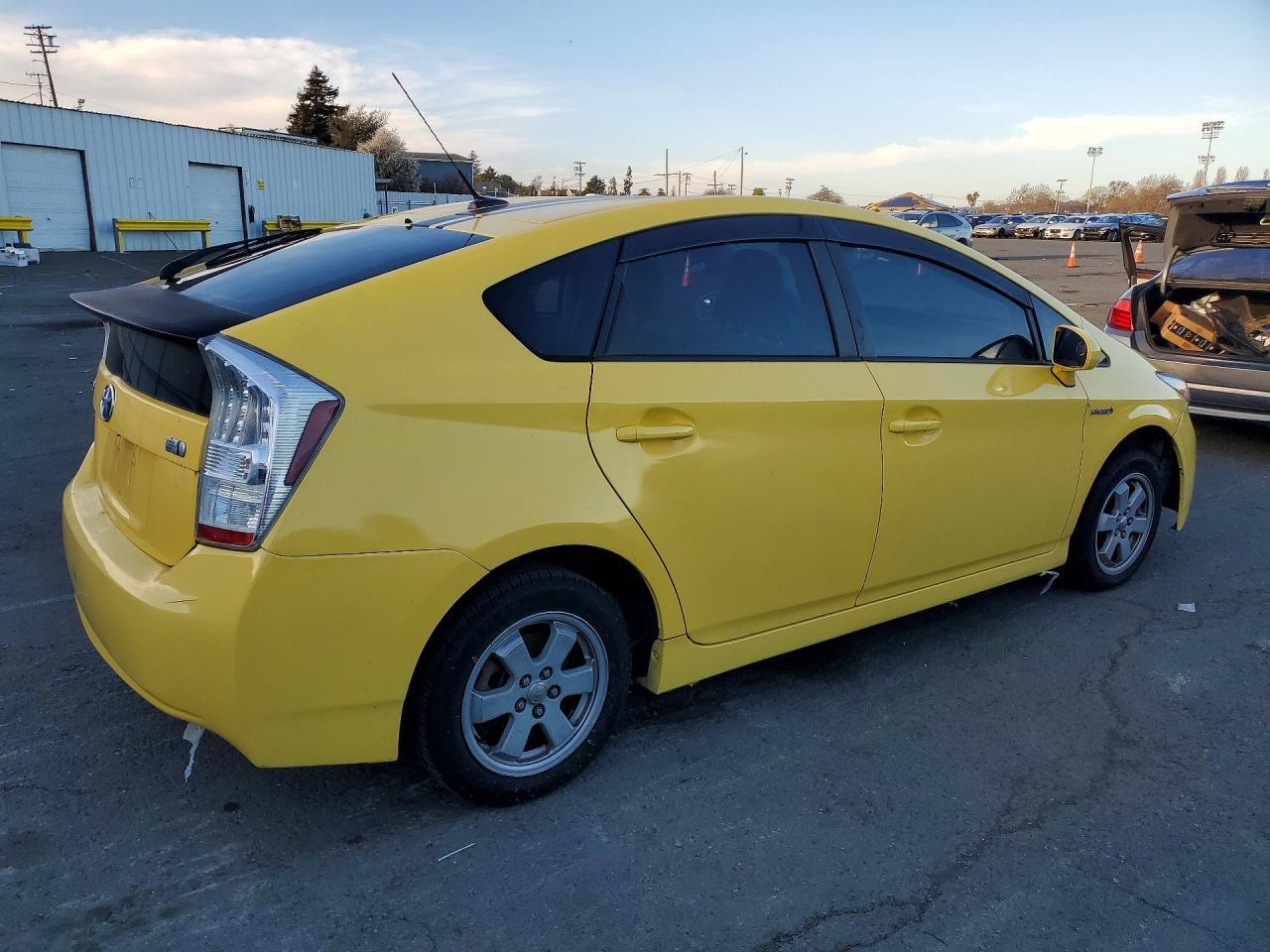 2011 Toyota Prius - Image 3