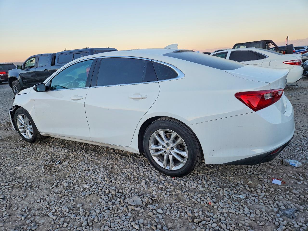 2018 Chevrolet Malibu Lt - Фото 2