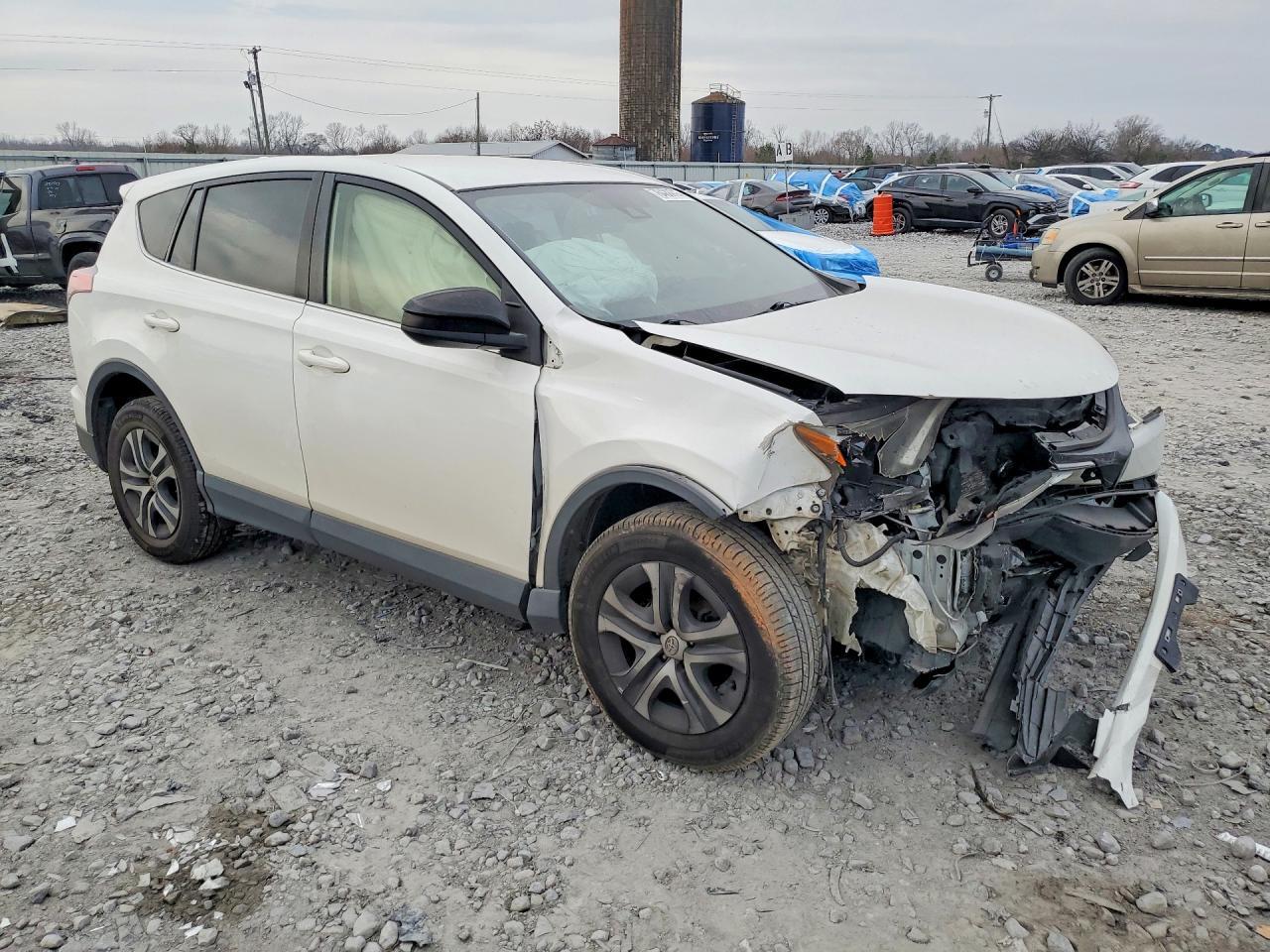2018 Toyota Rav4 Le - Image 4
