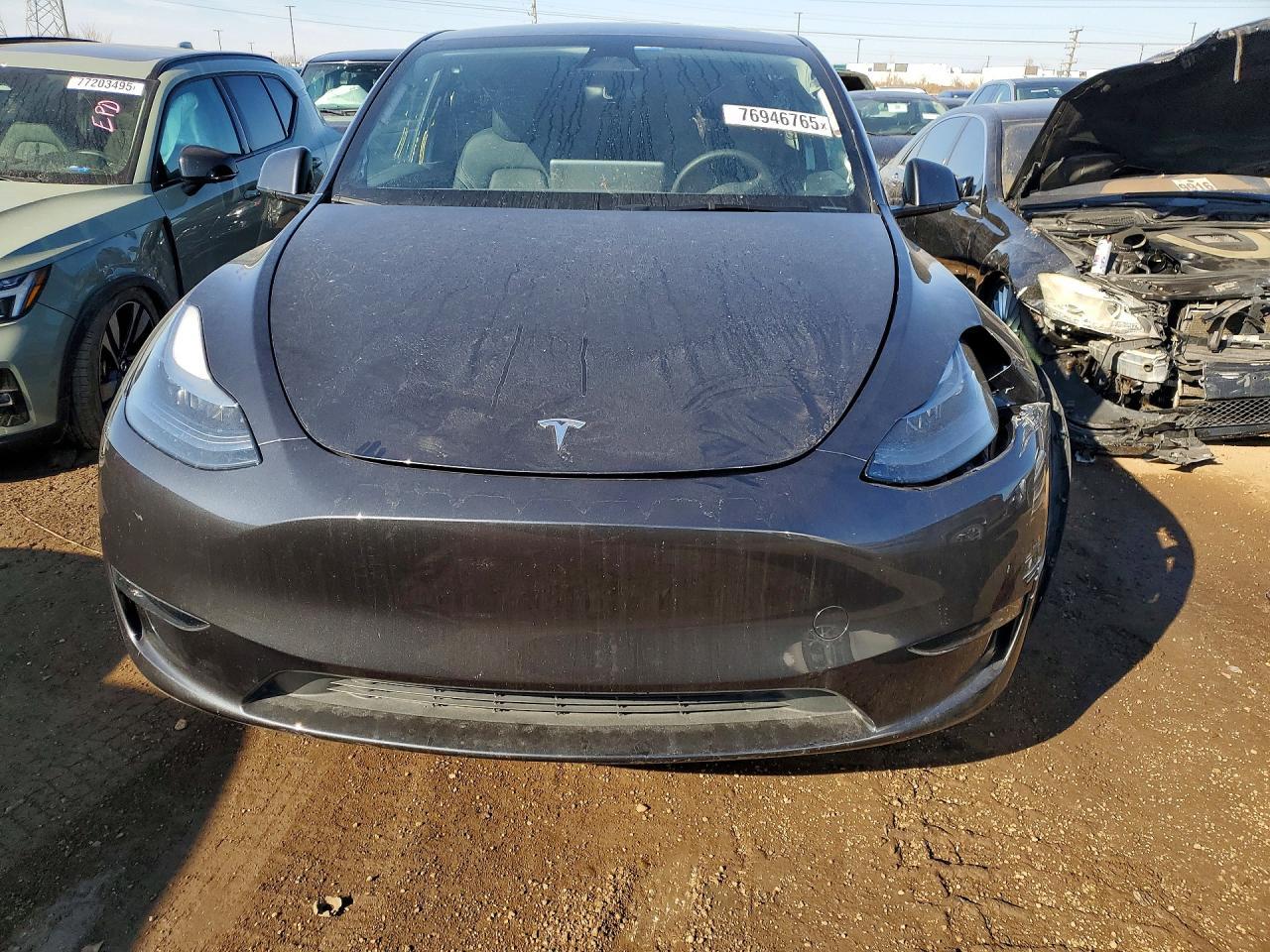 2024 Tesla Model Y - Фото 5