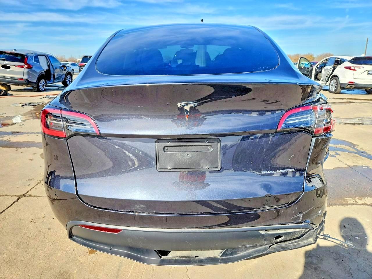 2024 Tesla Model Y - Image 6
