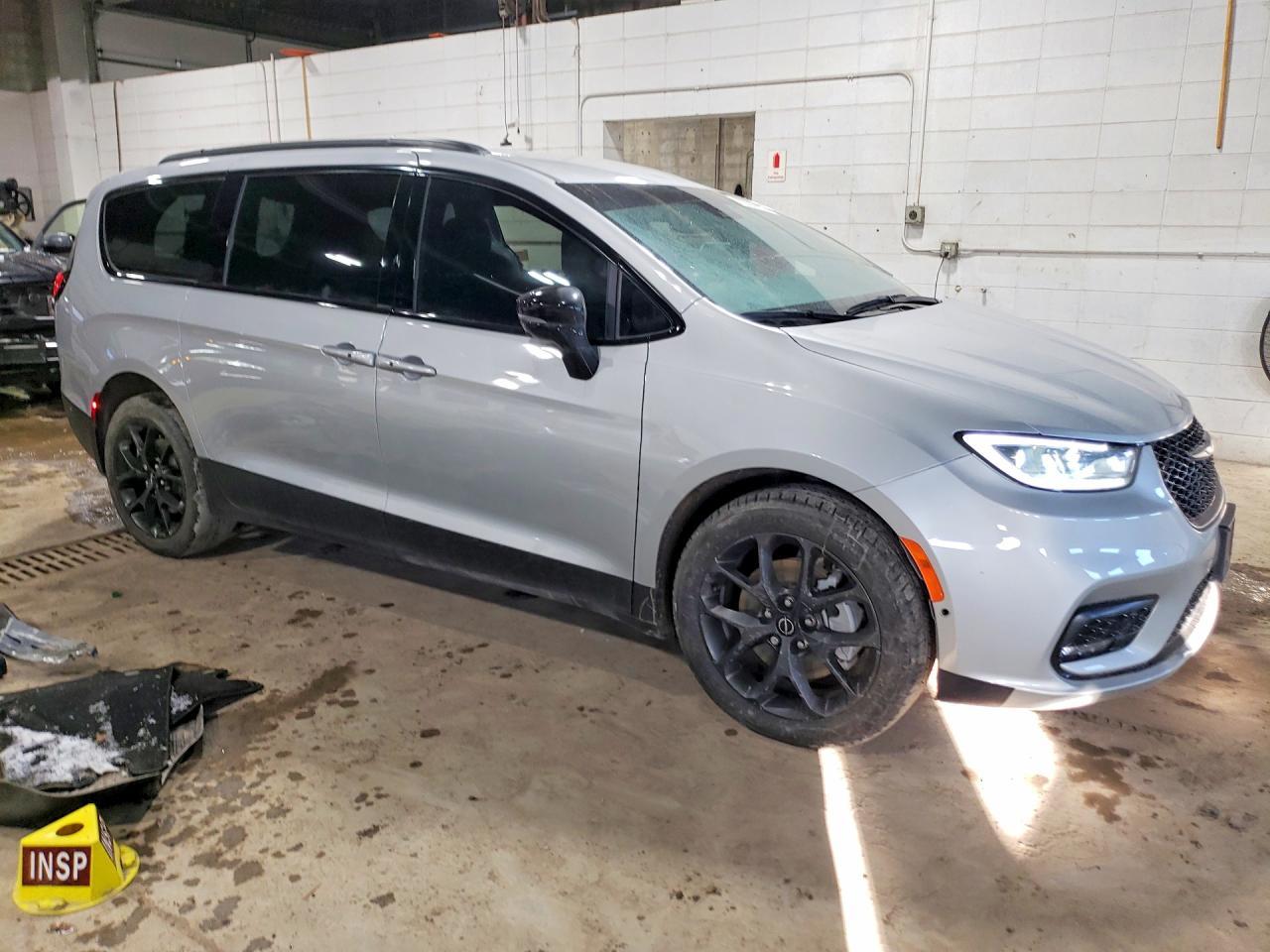 2024 Chrysler Pacifica Touring L - Фото 4