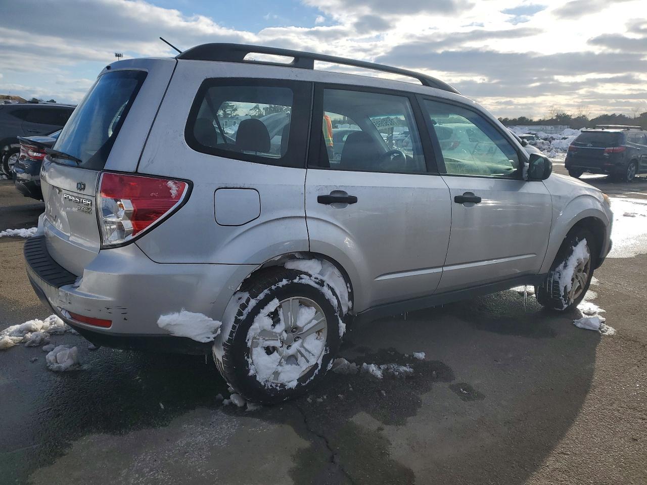 2010 Subaru Forester Xs - Фото 3