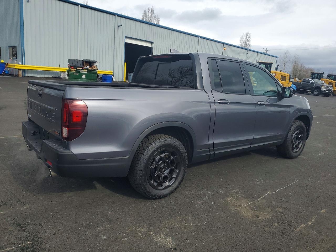 2025 Honda Ridgeline Trail Sport - Image 3