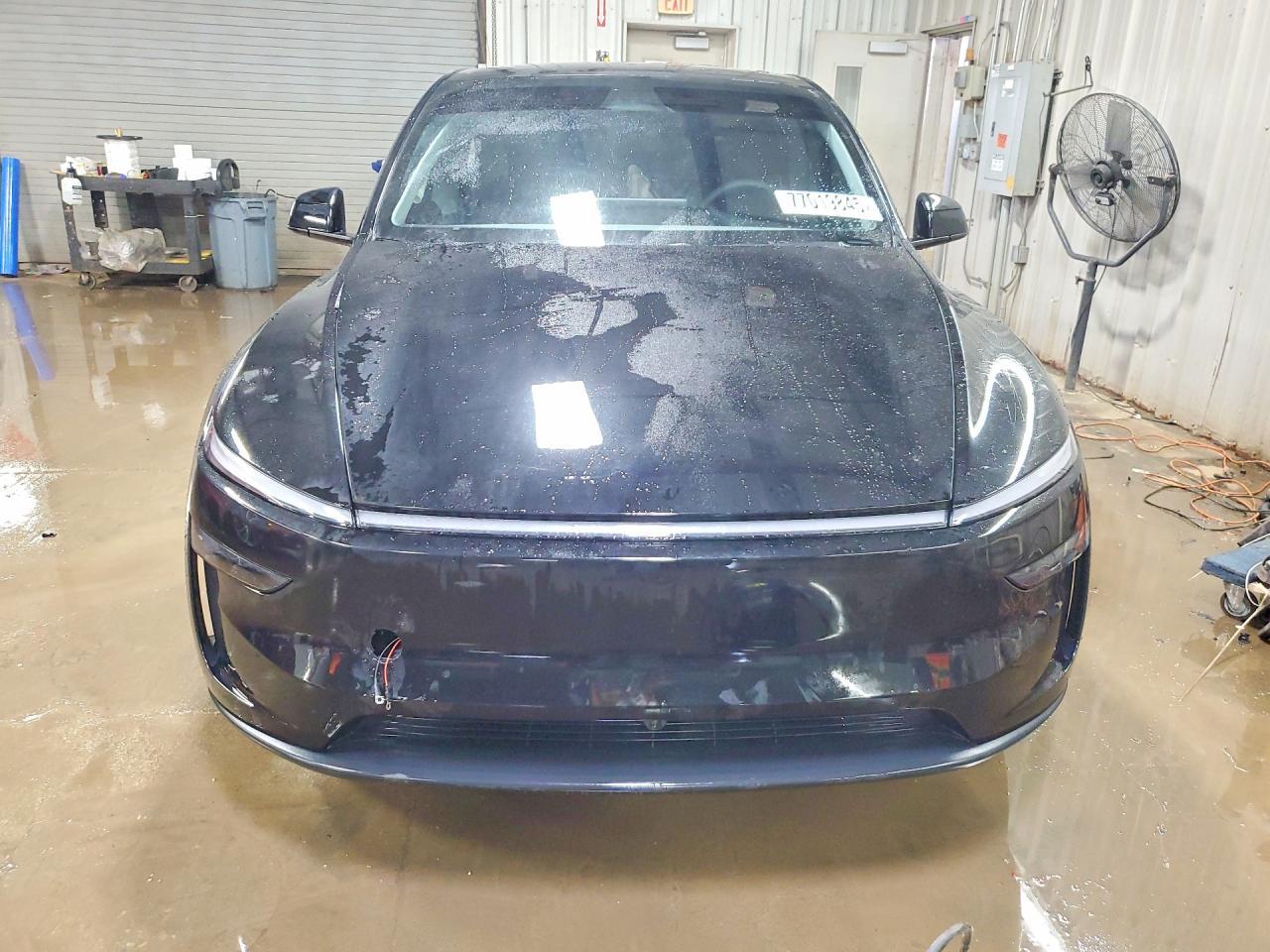 2026 Tesla Model Y - Фото 5