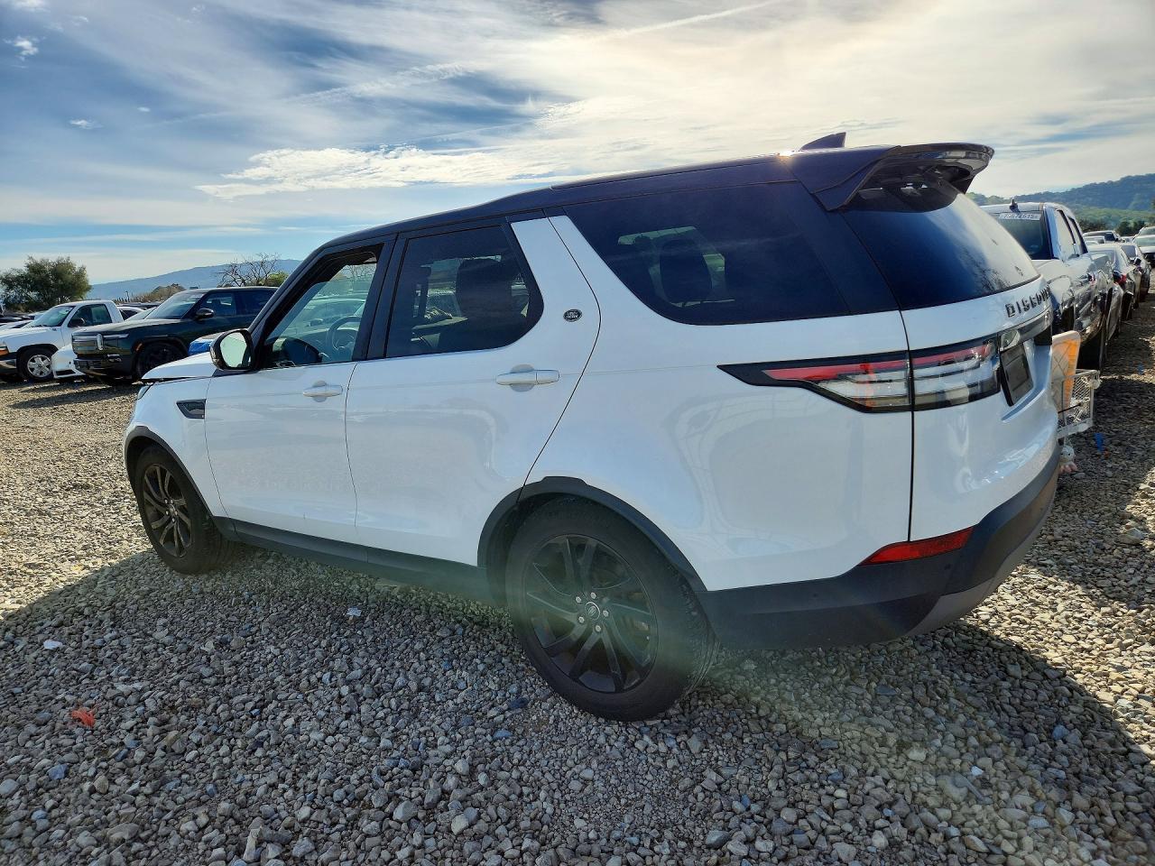 2019 Land Rover Discovery Se - Image 2