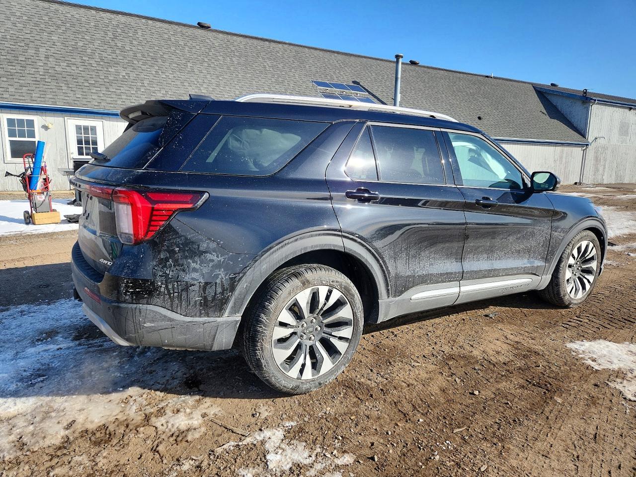 2026 Ford Explorer Platinum - Image 3