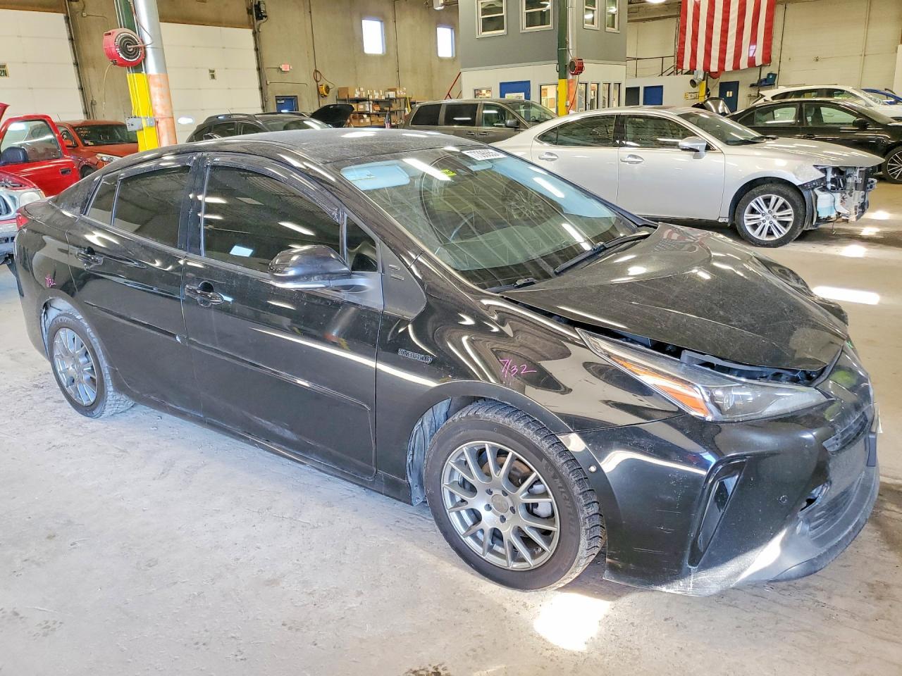 2022 Toyota Prius Le - Фото 4