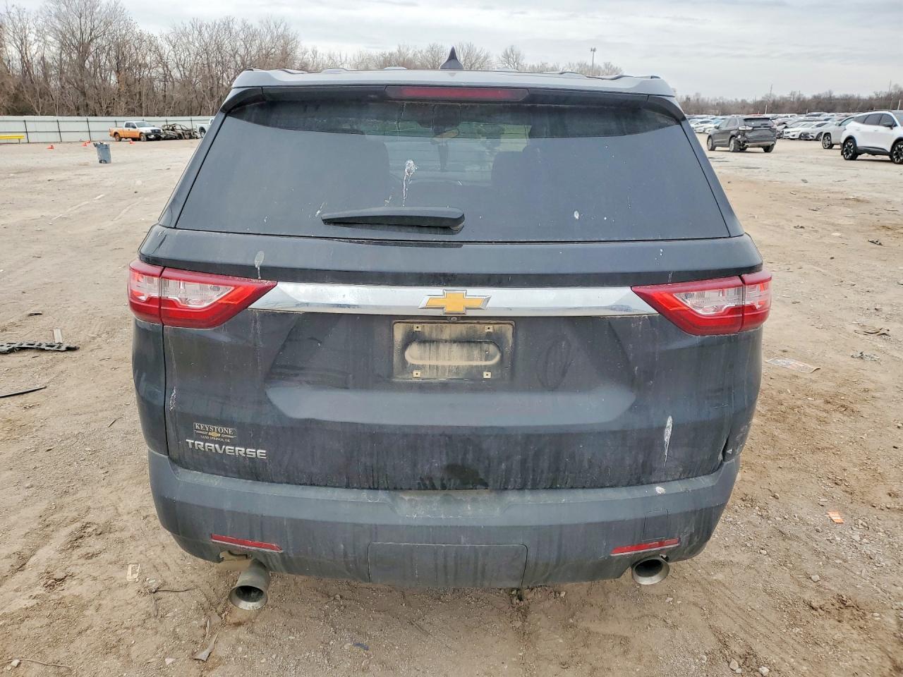 2020 Chevrolet Traverse Ls - Фото 6