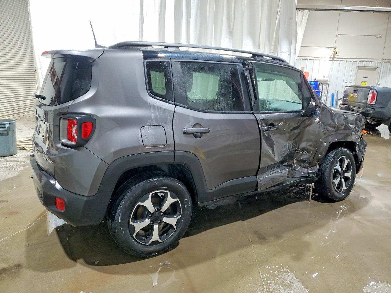 2021 Jeep Renegade Limited - Фото 3