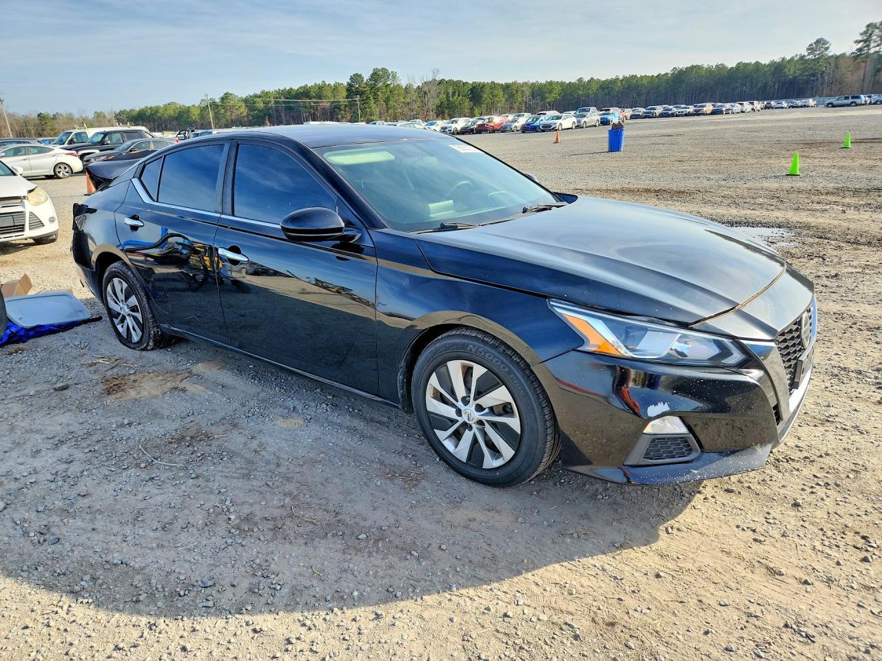 2019 Nissan Altima S - Image 4
