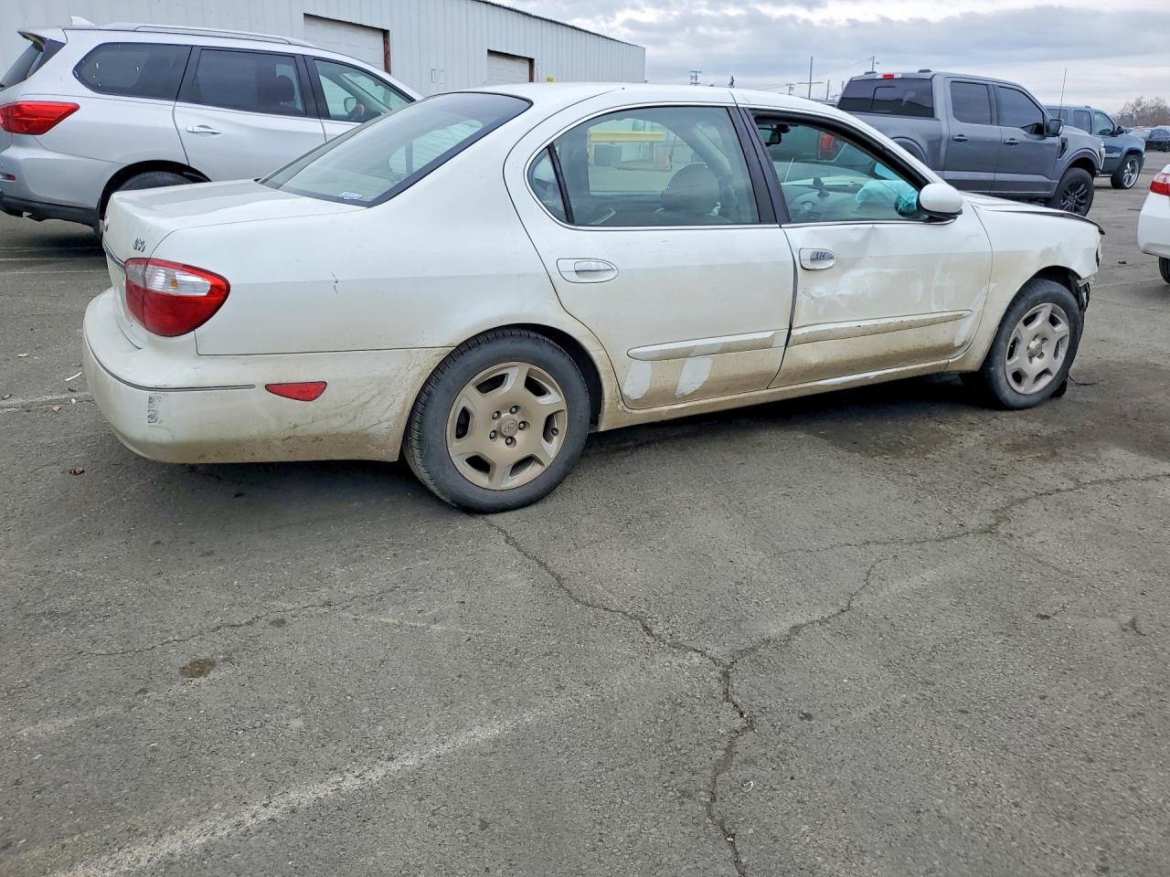 2001 Infiniti I30 - Фото 3