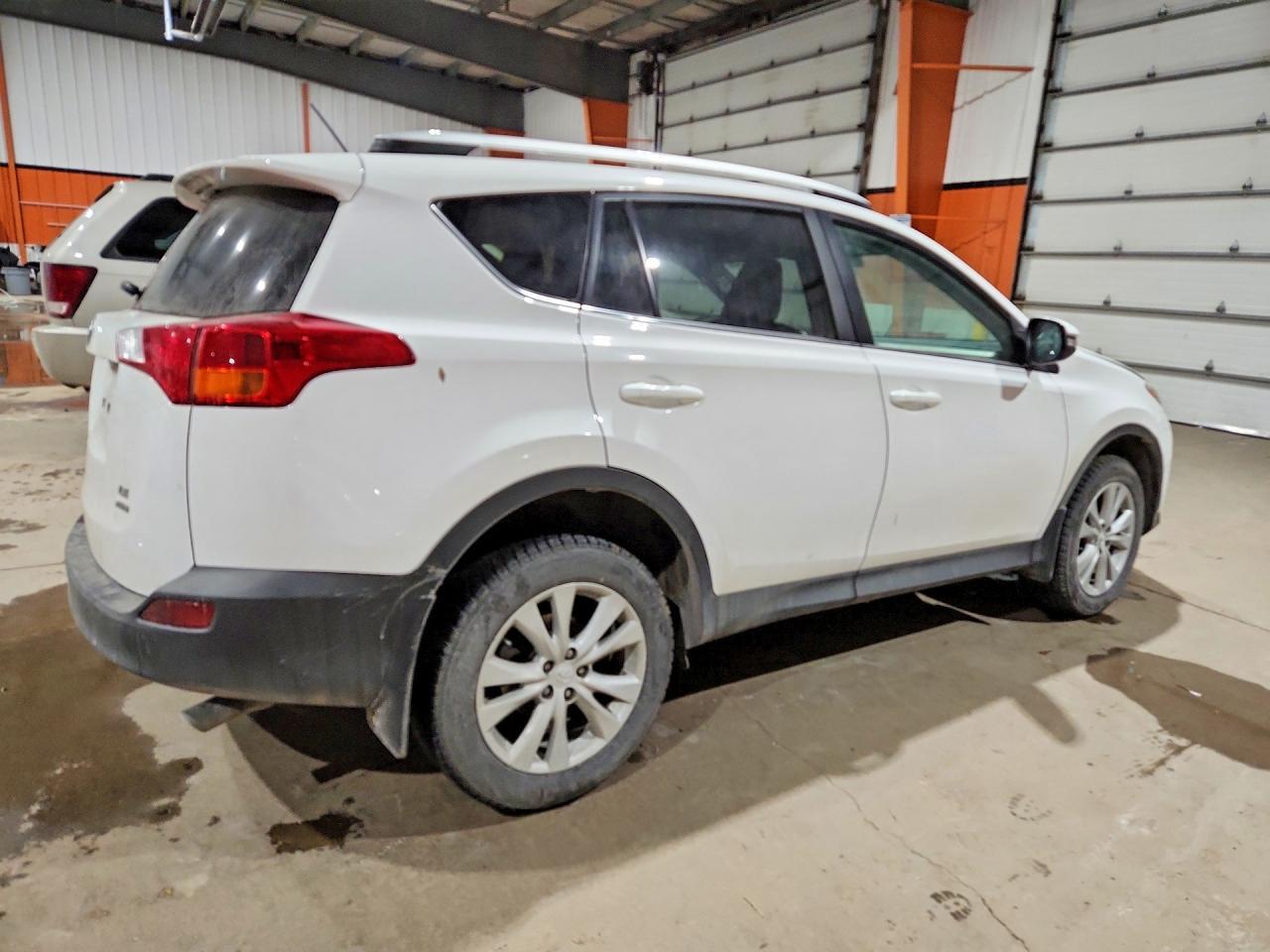 2015 Toyota Rav4 Le - Фото 3