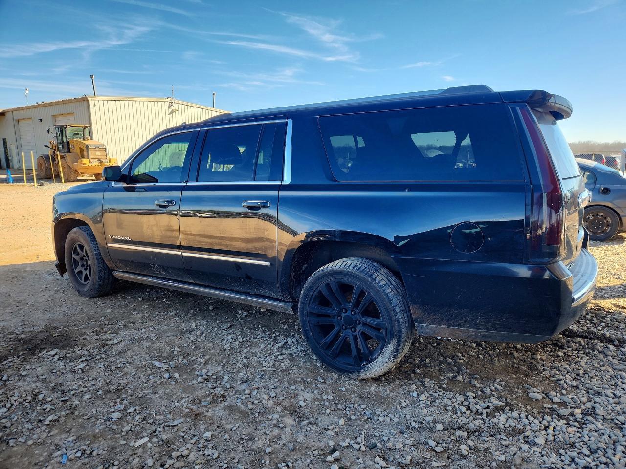 2017 GMC Yukon Xl Denali - Фото 2