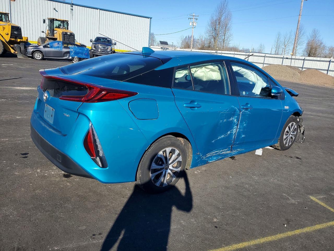 2021 Toyota Prius Prime Le - Фото 3