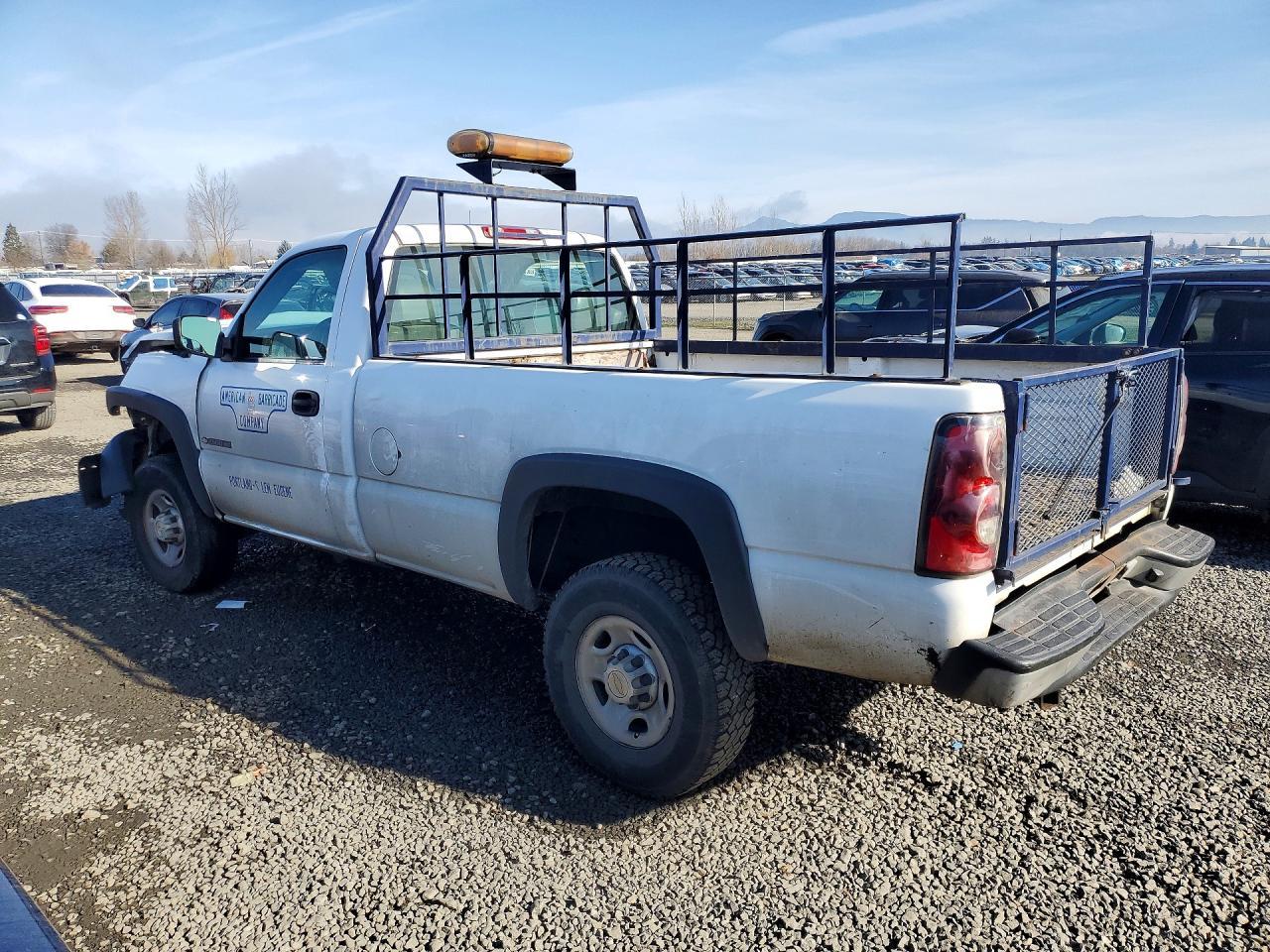 2006 Chevrolet Silverado C2500 Heavy Duty - Image 2