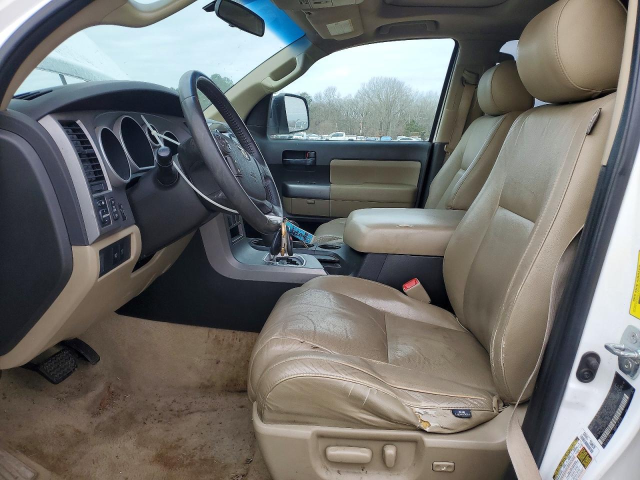 2010 Toyota Sequoia Sr5 - Фото 7
