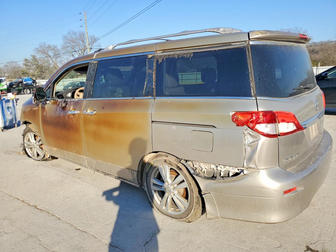 2013 Nissan Quest 3.5 S - Фото 2
