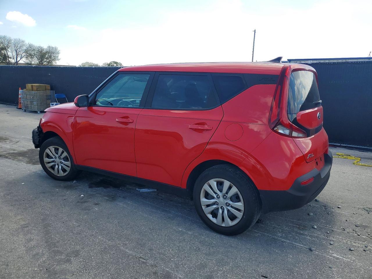 2020 Kia Soul Lx - Image 2