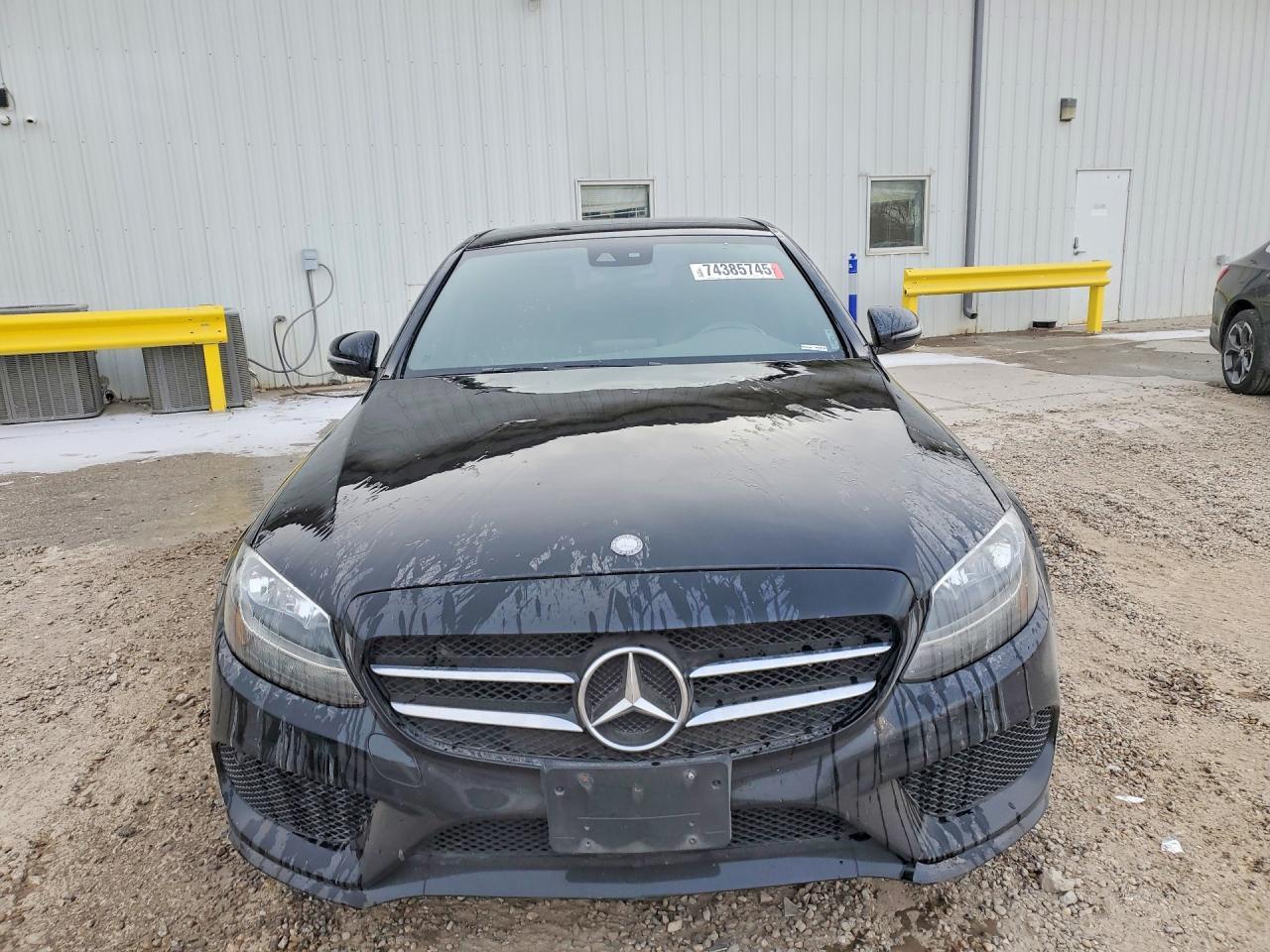 2016 Mercedes-Benz C 300 4Matic - Image 5