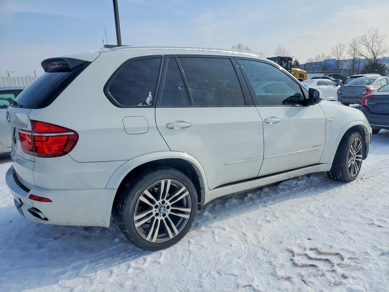 2013 BMW X5 xDrive35I - Image 3