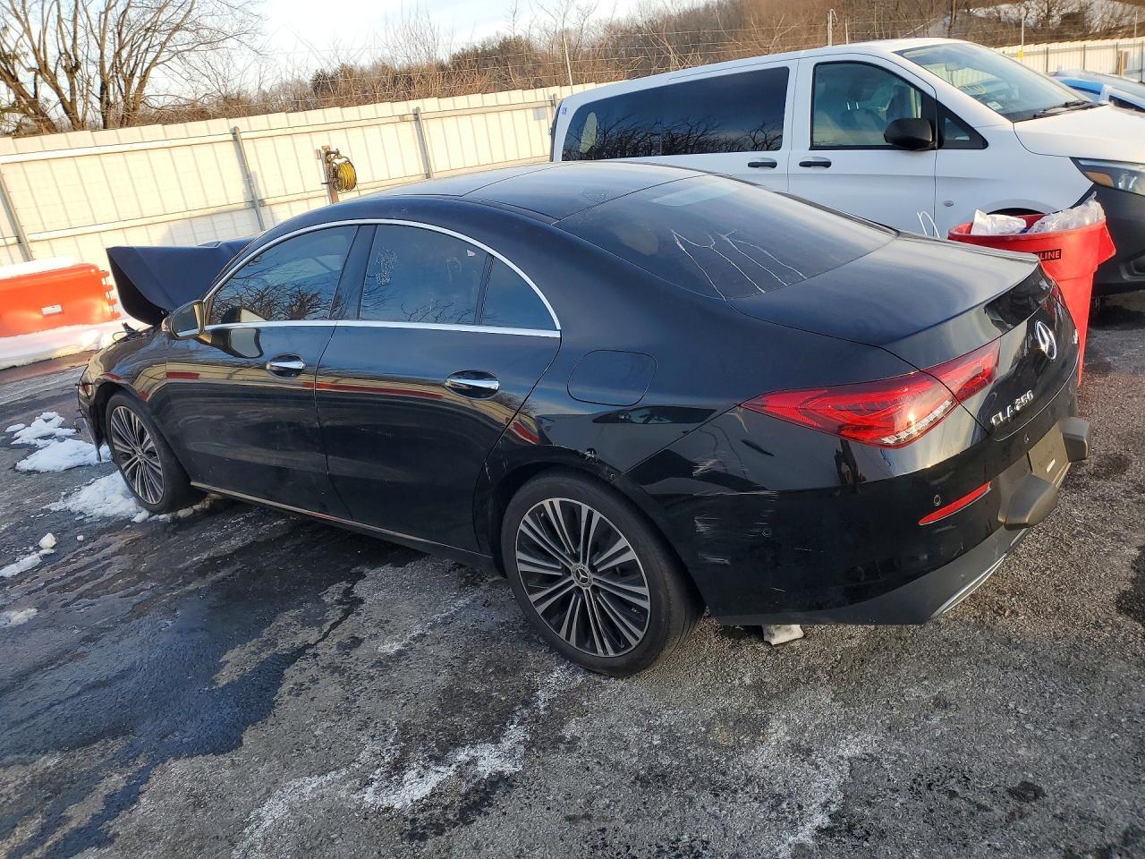 2023 Mercedes-Benz Cla 250 4Matic - Фото 2