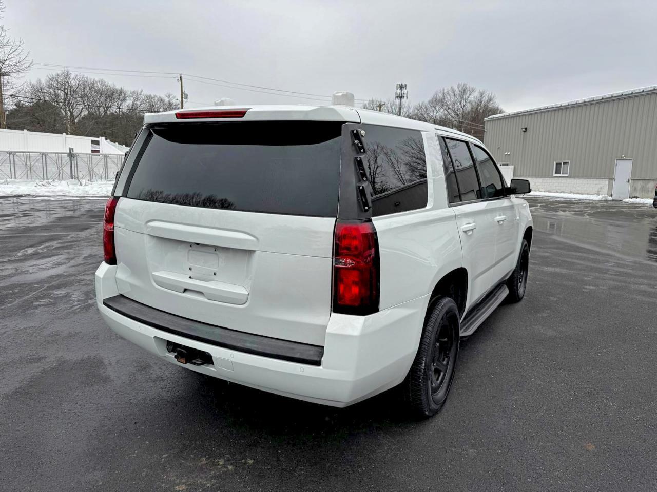 2018 Chevrolet Tahoe Police - Image 3