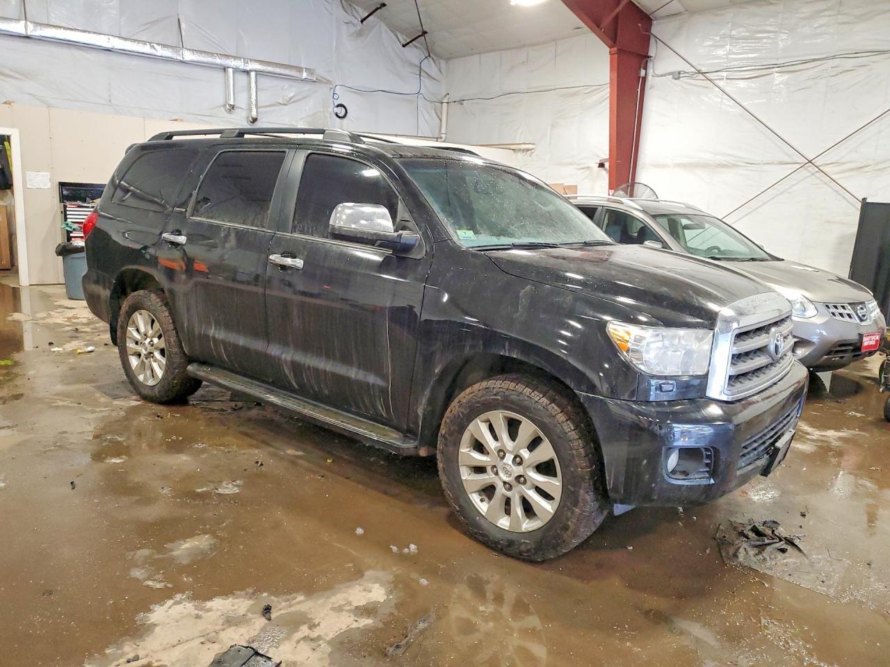 2015 Toyota Sequoia Limited - Фото 4