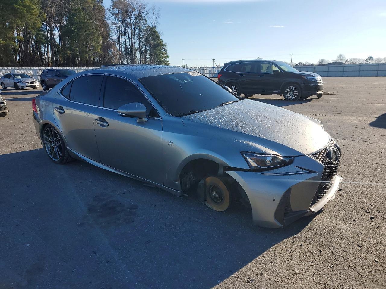 2019 Lexus Is 300 - Фото 4