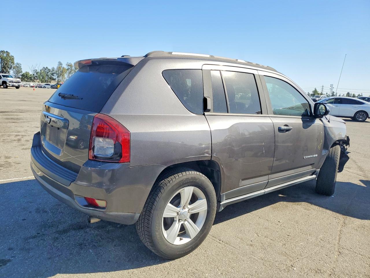 2016 Jeep Compass Sport - Image 3