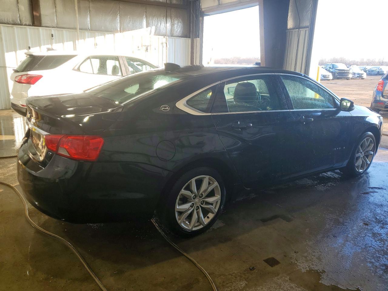 2017 Chevrolet Impala Lt - Image 3