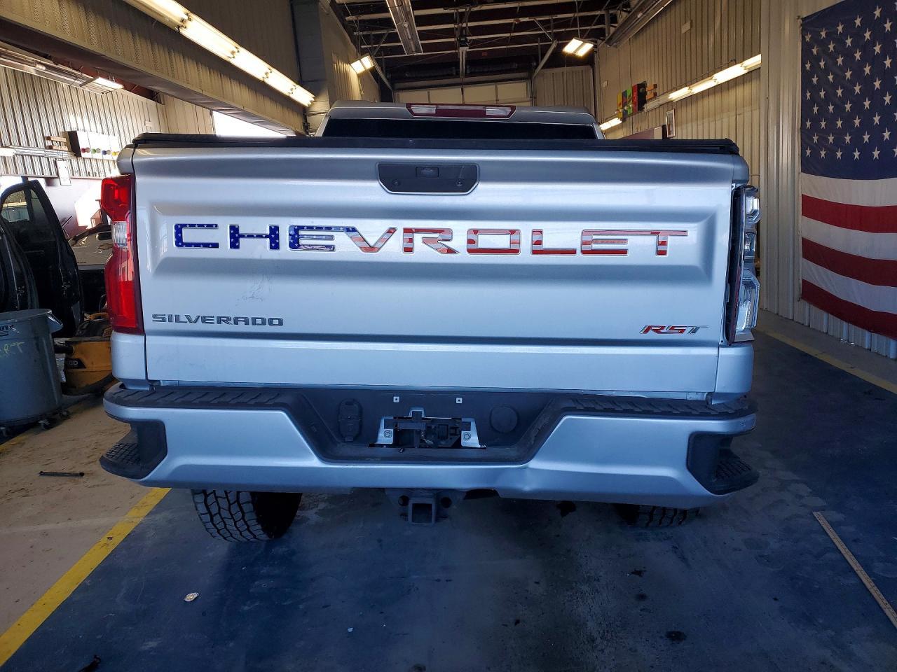 2020 Chevrolet Silverado K1500 Rst - Image 6