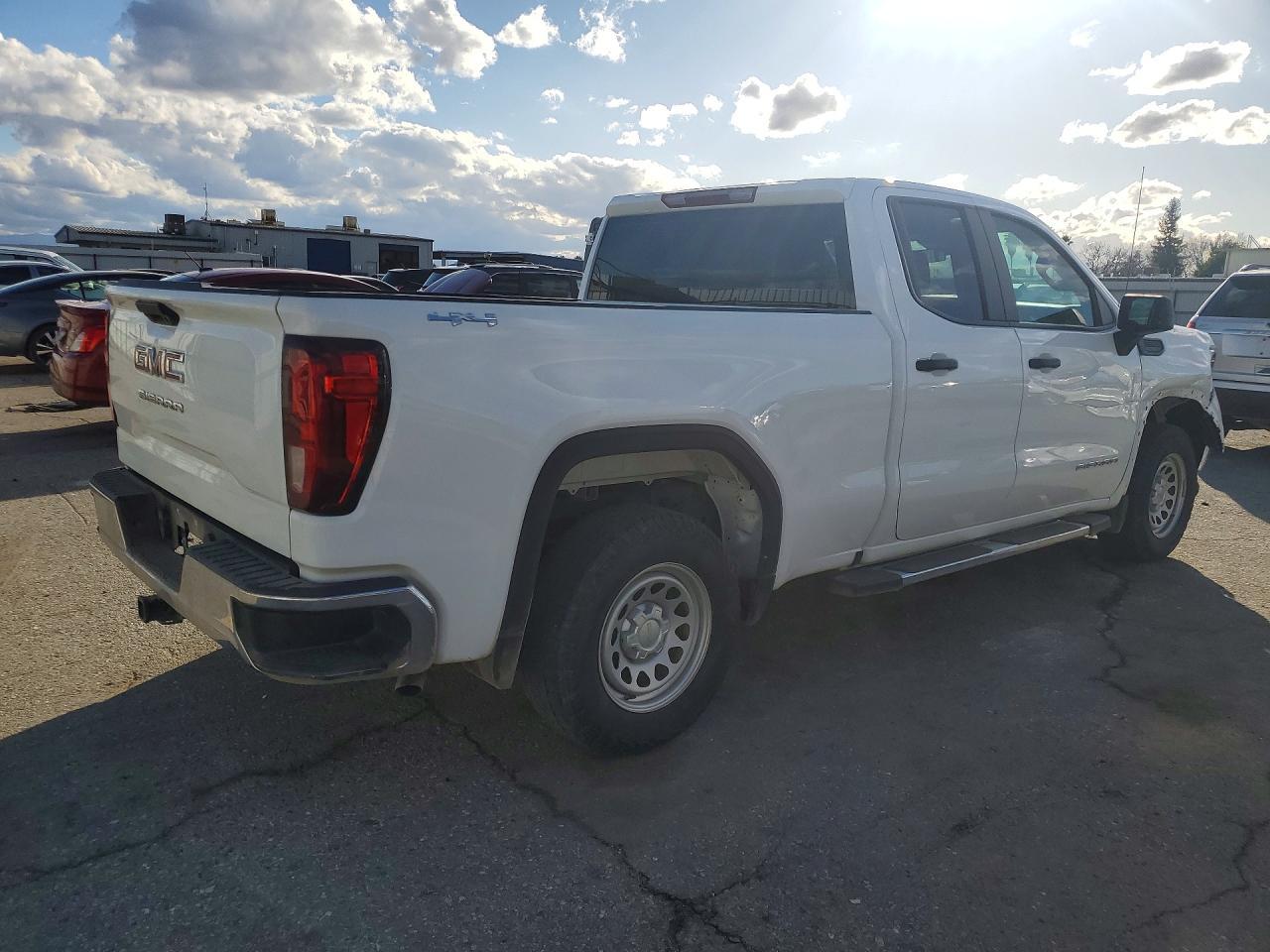 2024 GMC Sierra K1500 - Фото 3