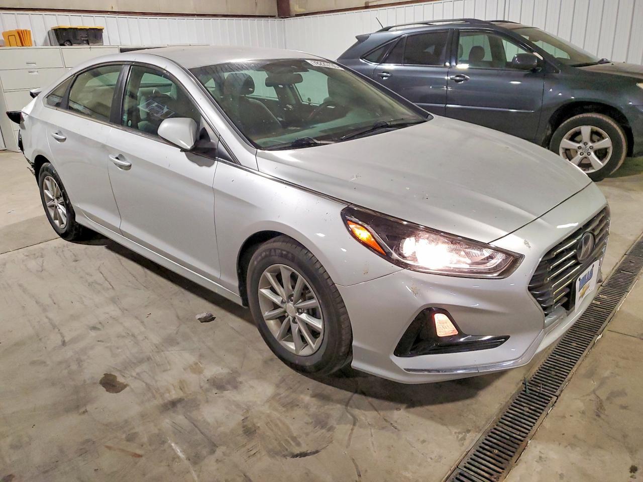 2019 Hyundai Sonata Se - Image 4