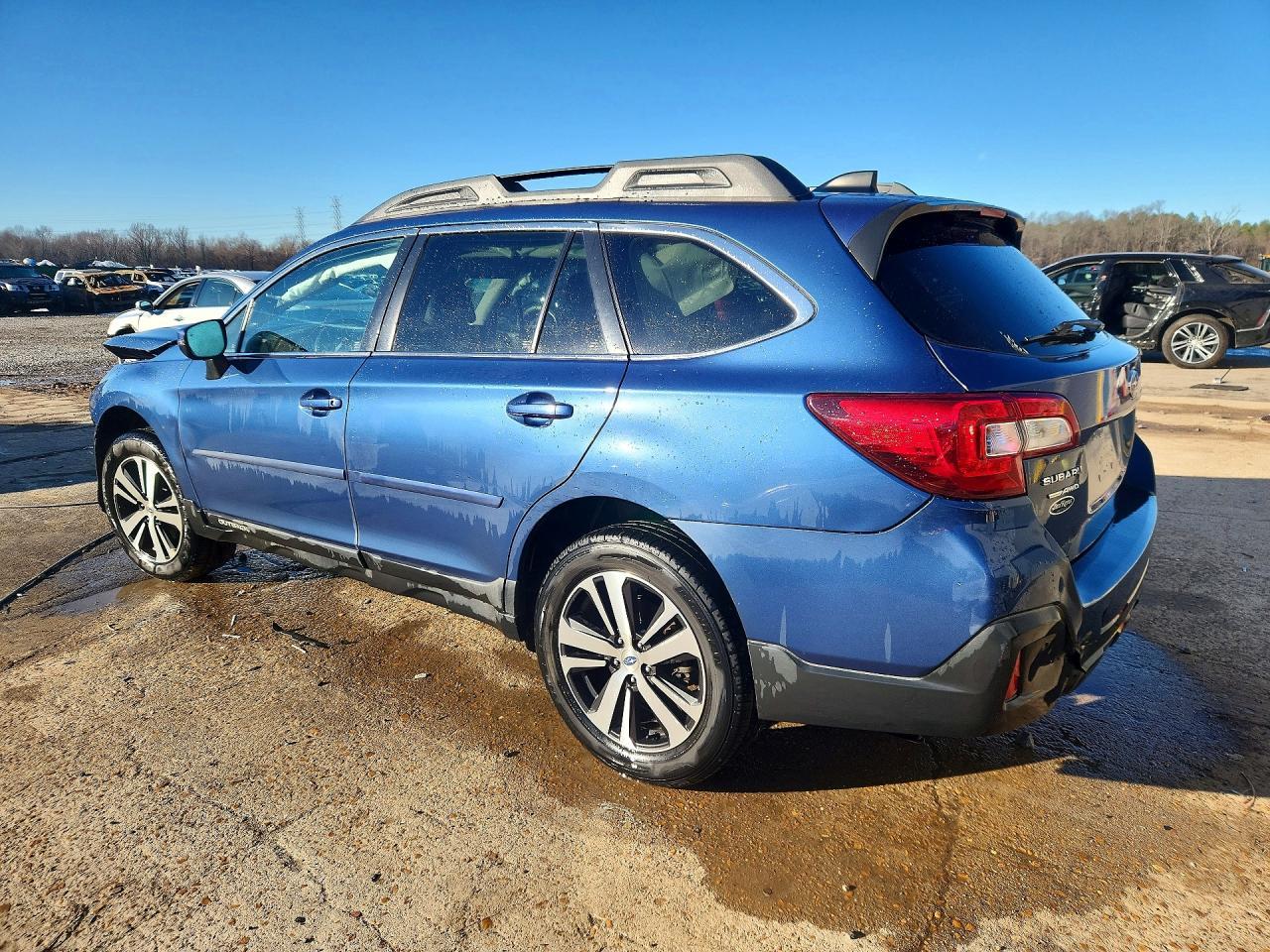 2019 Subaru Outback 2.5I Limited - Image 2